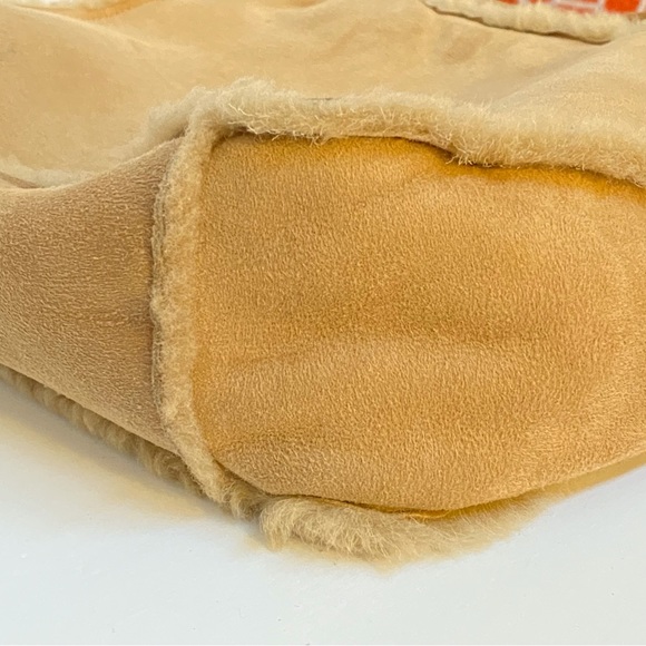 Vintage Chanel beige tan suede shearling sheepskin top handles tote purse bag - Picture 7 of 15
